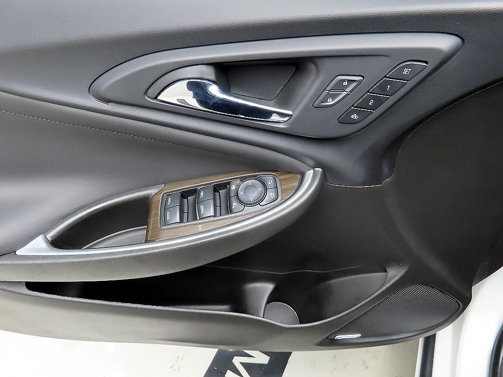 Chevrolet Malibu - Vista 11