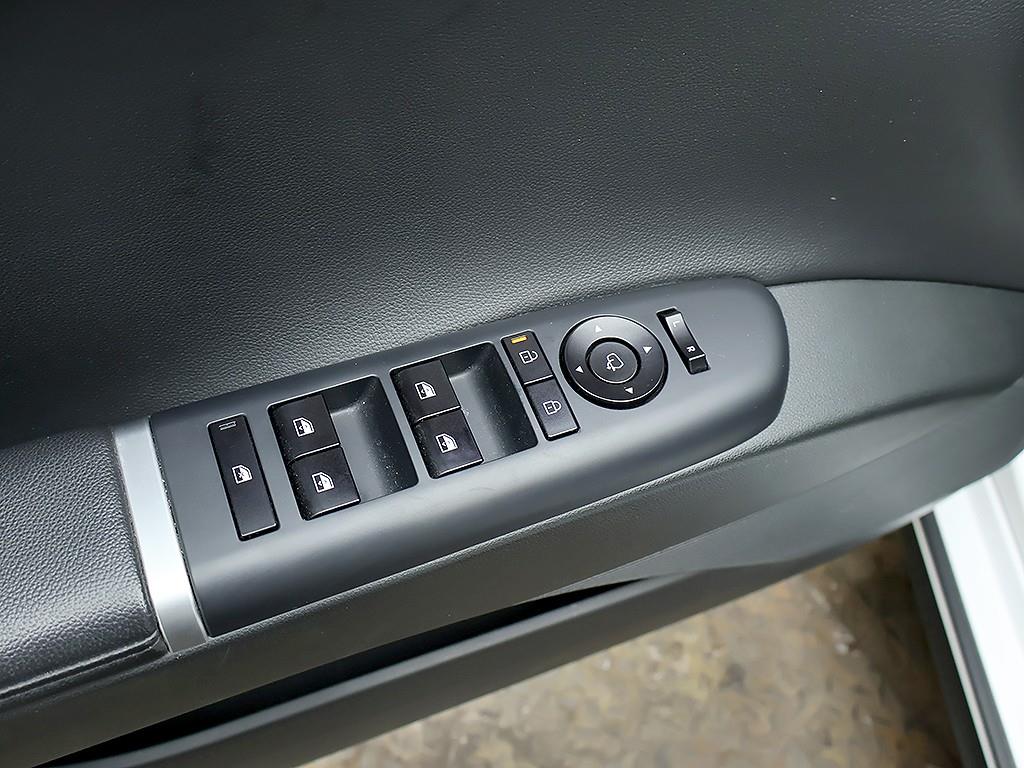 HYUNDAI Grandeur 2023 Blanco - Importación desde Corea - HF Imports Iquique - Foto 13