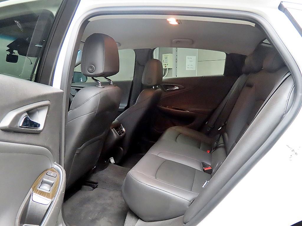 Chevrolet Malibu - Vista 6