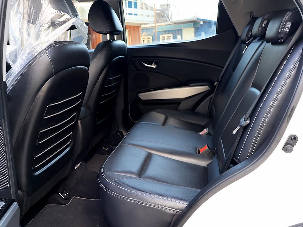 Ssangyong Tivoli 2016 Blanco - Importación desde Corea - HF Imports Iquique - Foto 12