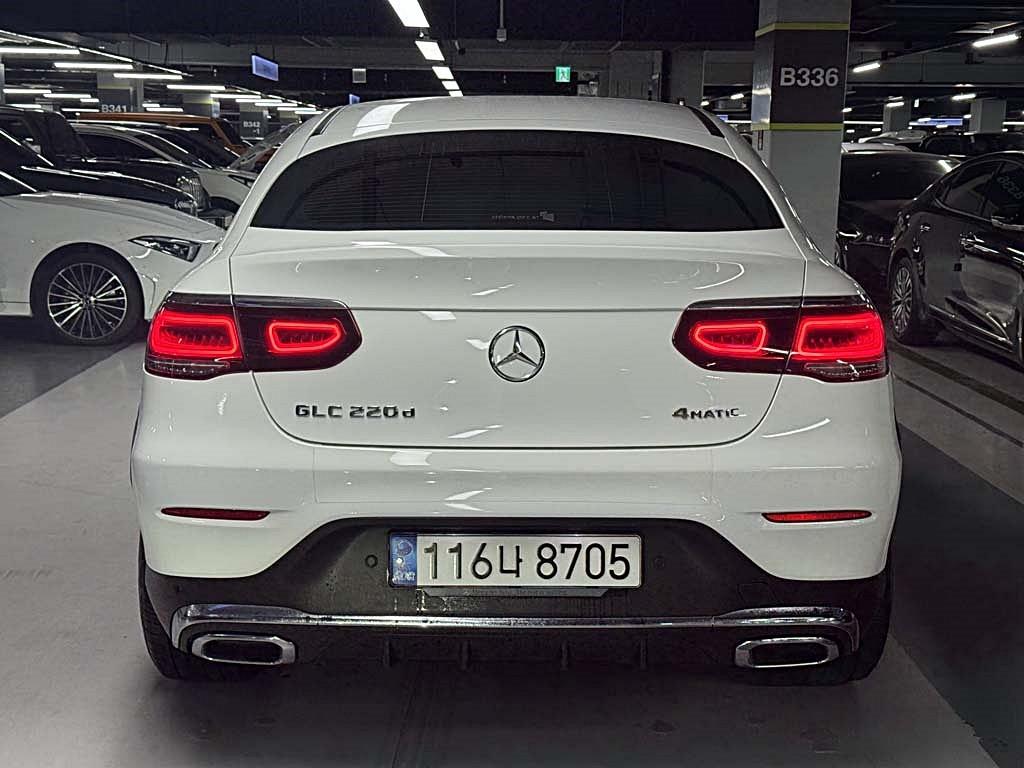 Mercedes Benz GLC Class - Vista 4