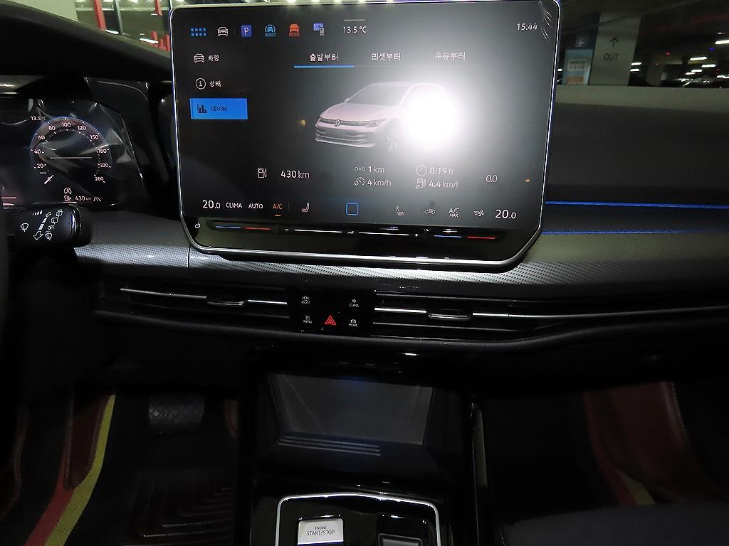 Volkswagen Golf - Vista 11