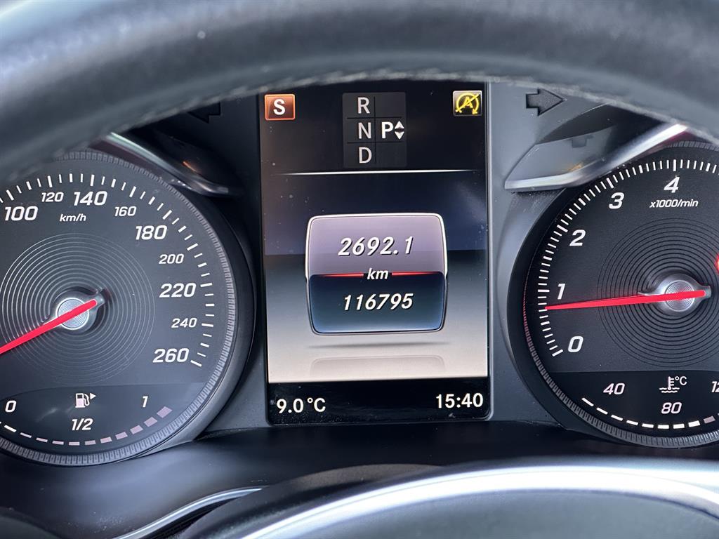 Mercedes Benz C Class - Vista 9