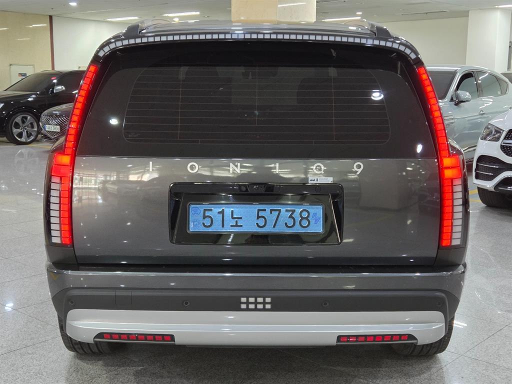 HYUNDAI IONIQ 9 - Vista 4