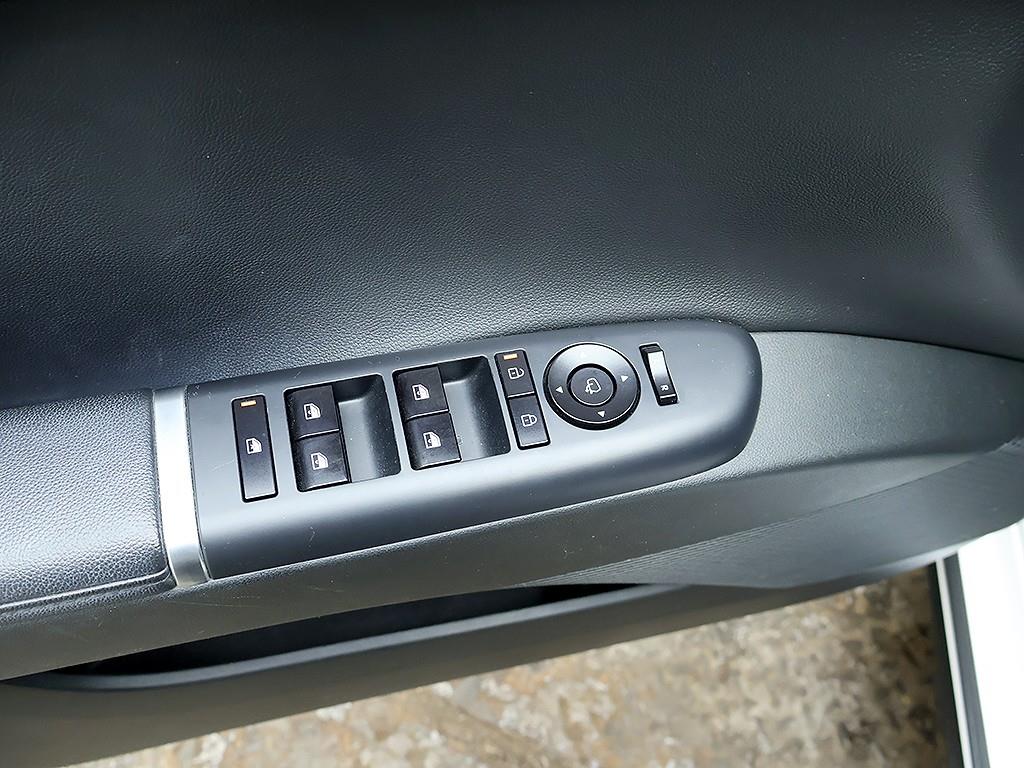 HYUNDAI Grandeur 2023 Blanco - Importación desde Corea - HF Imports Iquique - Foto 13