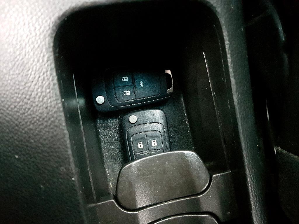 Chevrolet Cruise 2012 Negro - Importación desde Corea - HF Imports Iquique - Foto 15