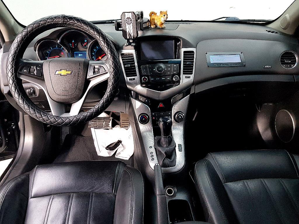 Chevrolet Cruise - Vista 5