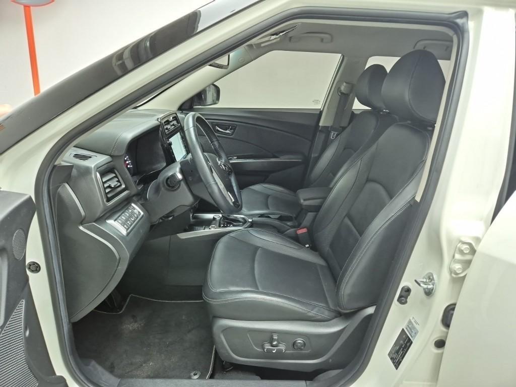 Ssangyong Tivoli - Vista 11