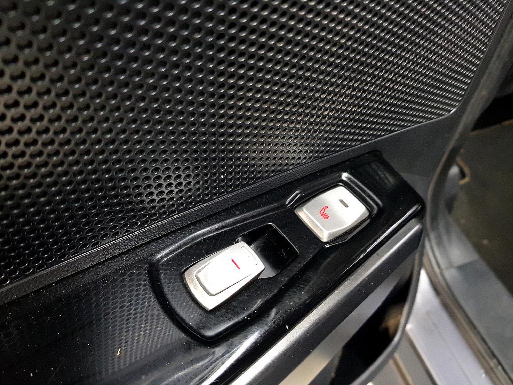 Ssangyong Tivoli - Vista 9