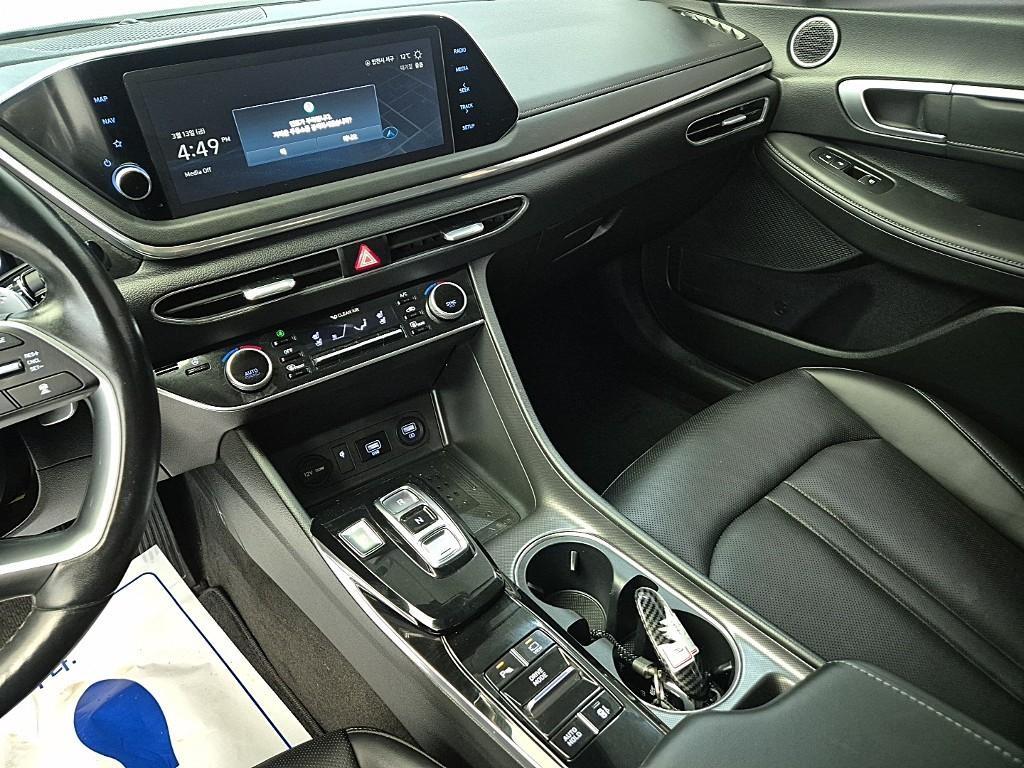 HYUNDAI Sonata - Vista 11