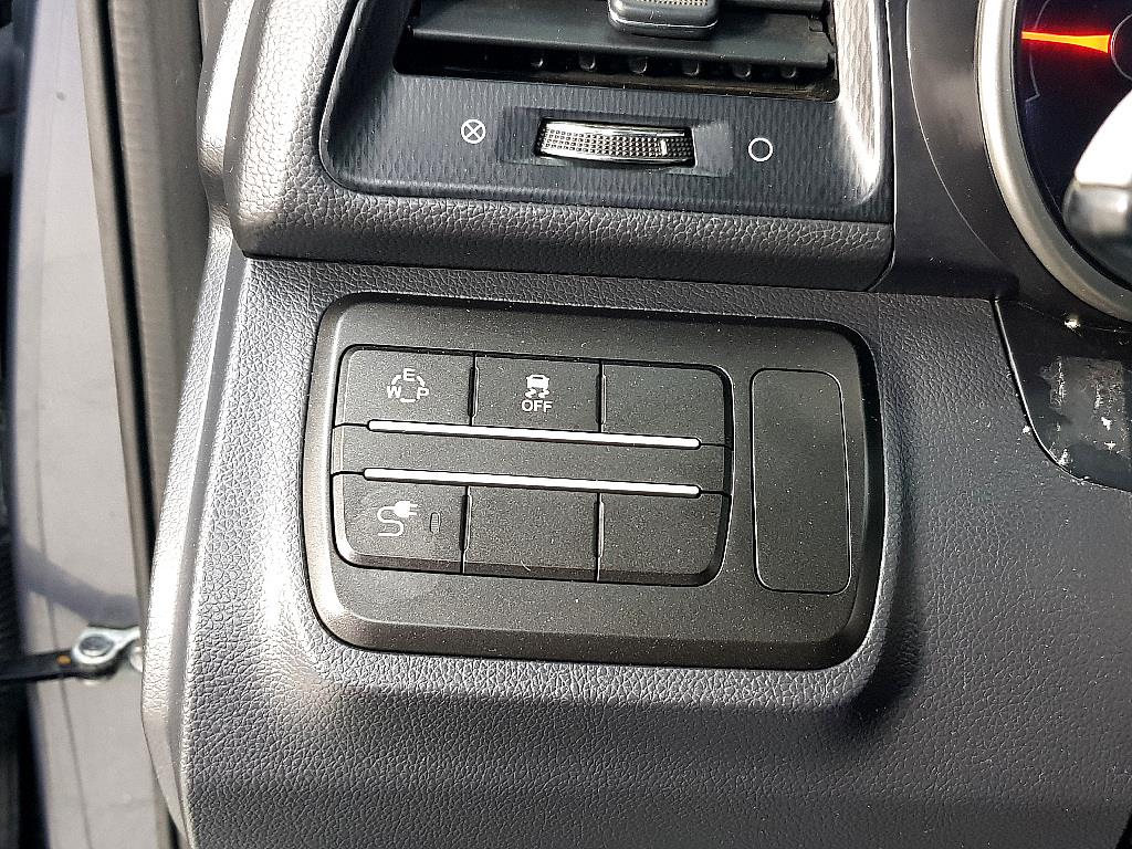 Ssangyong Tivoli - Vista 10