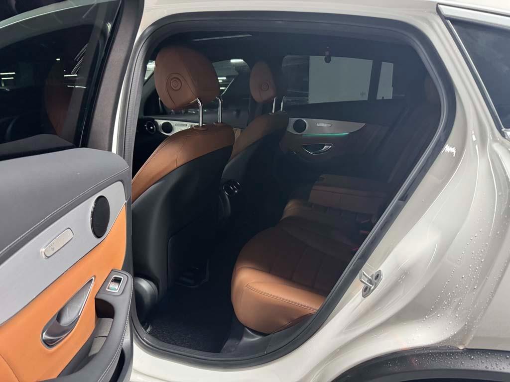 Mercedes Benz GLC Class - Vista 6