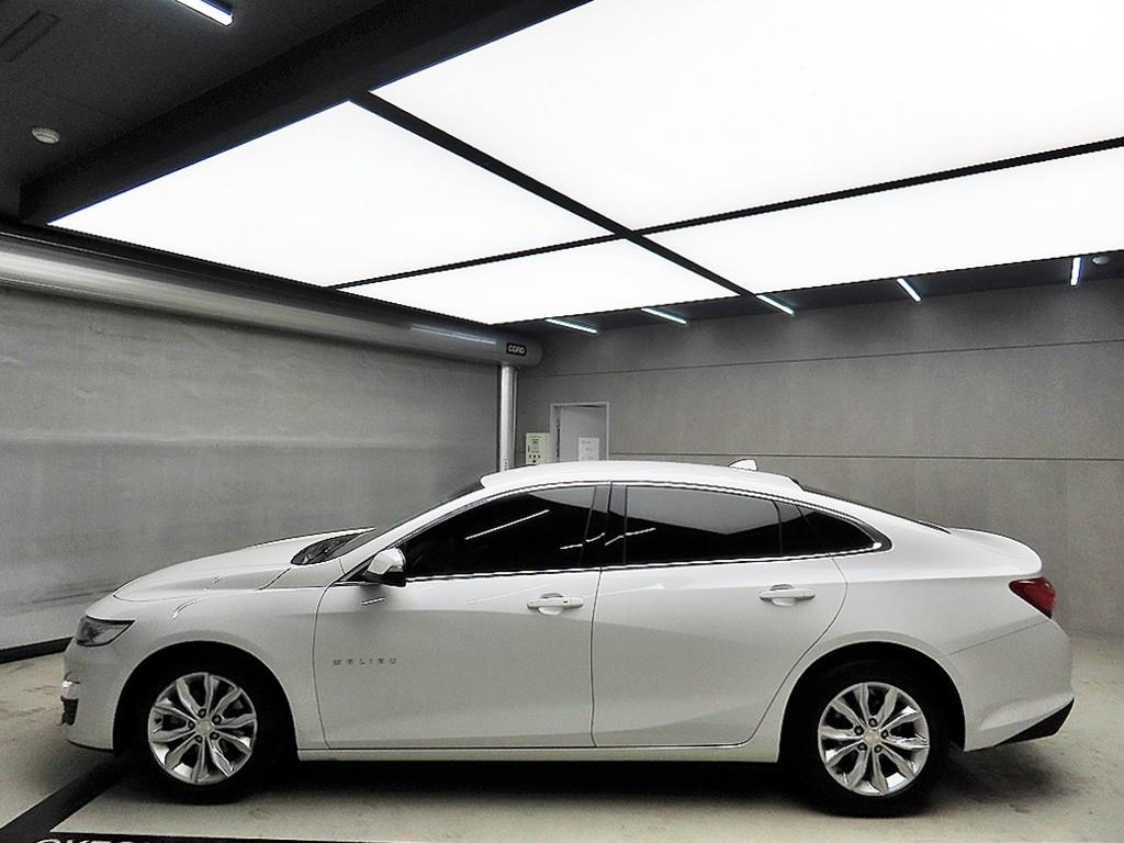 Chevrolet Malibu - Vista 4