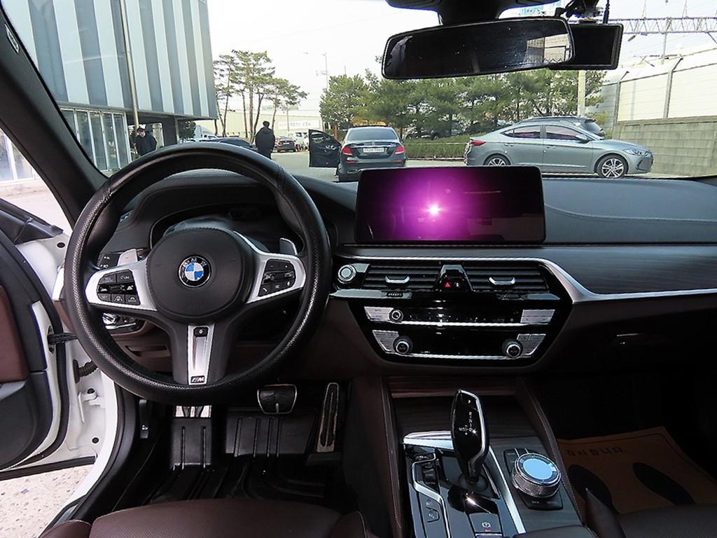 BMW 5 Series - Vista 7