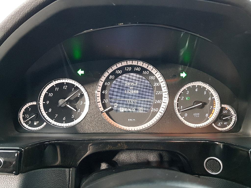 Mercedes Benz E class - Vista 7