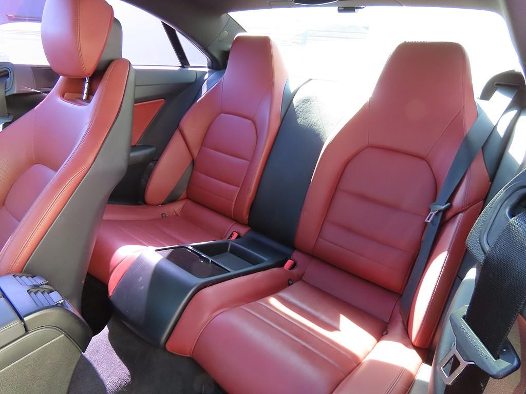 Mercedes Benz E class - Vista 8