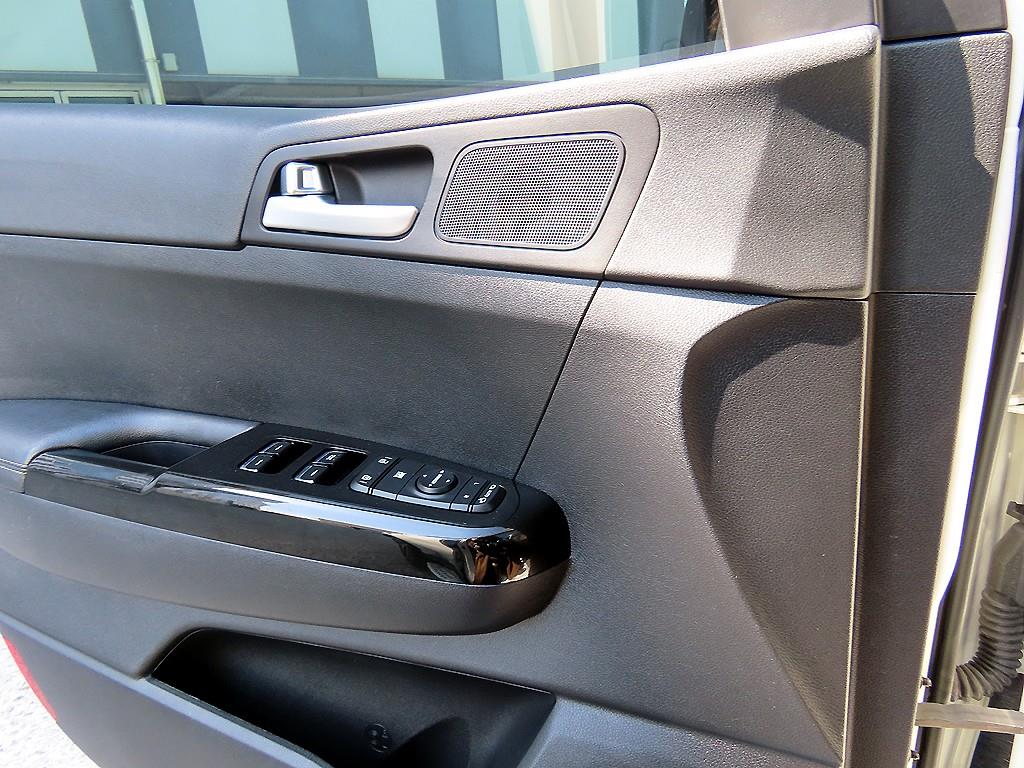 KIA Sportage - Vista 11