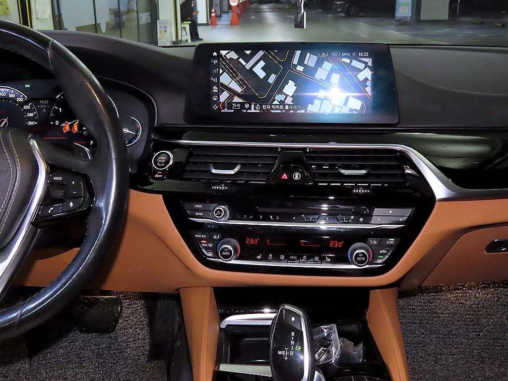 BMW 5 Series - Vista 11