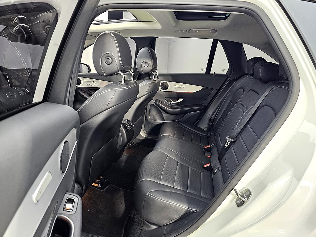 Mercedes Benz GLC Class - Vista 9