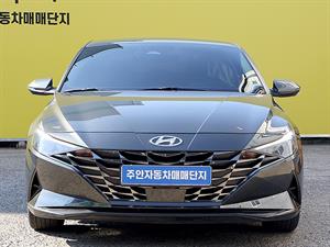 HYUNDAI Avante - Vista 2