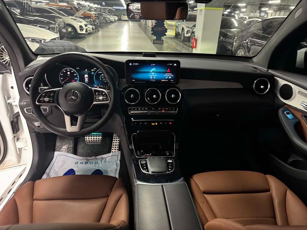 Mercedes Benz GLC Class - Vista 9