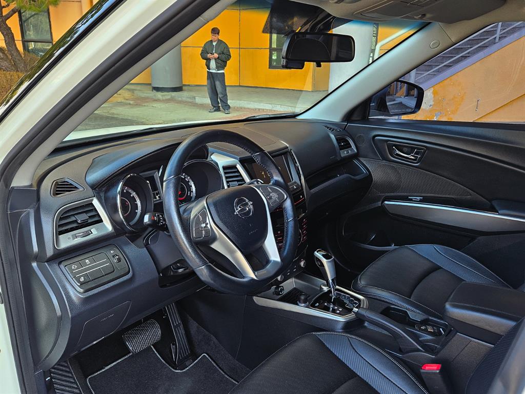 Ssangyong Tivoli - Vista 6