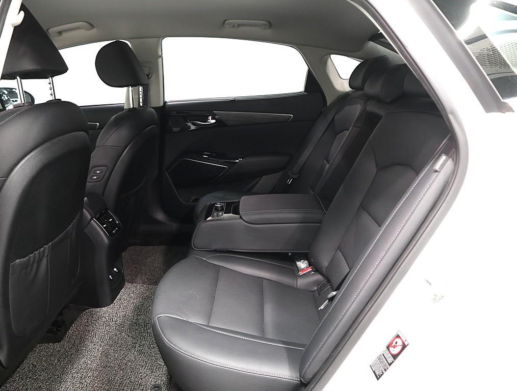 KIA K7 - Vista 10