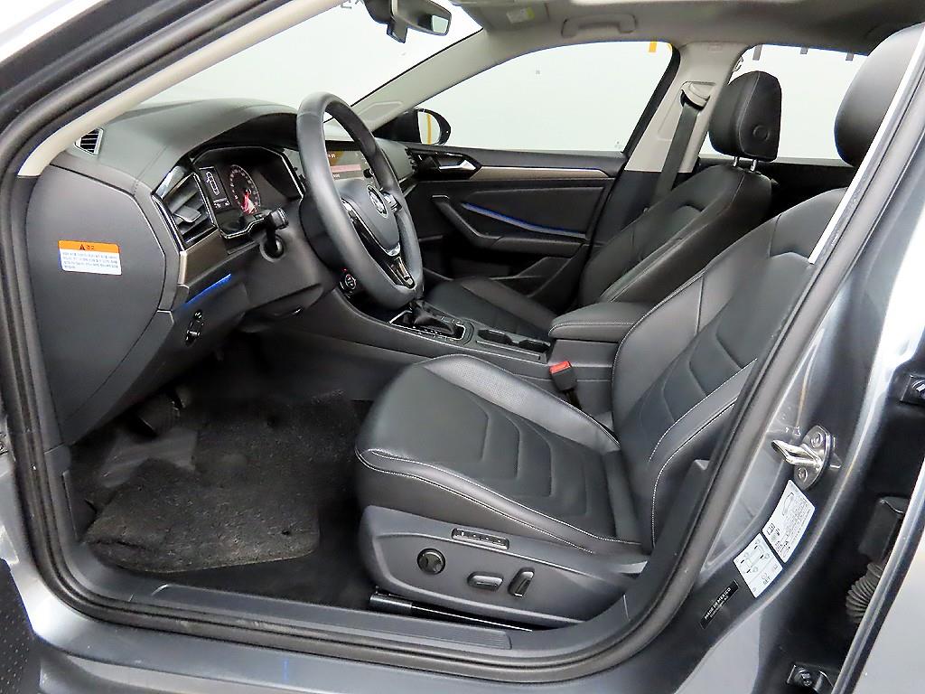 Volkswagen Jetta - Vista 5