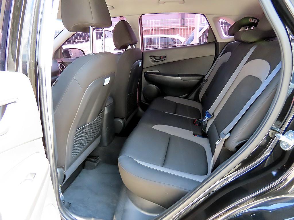 HYUNDAI Kona - Vista 6