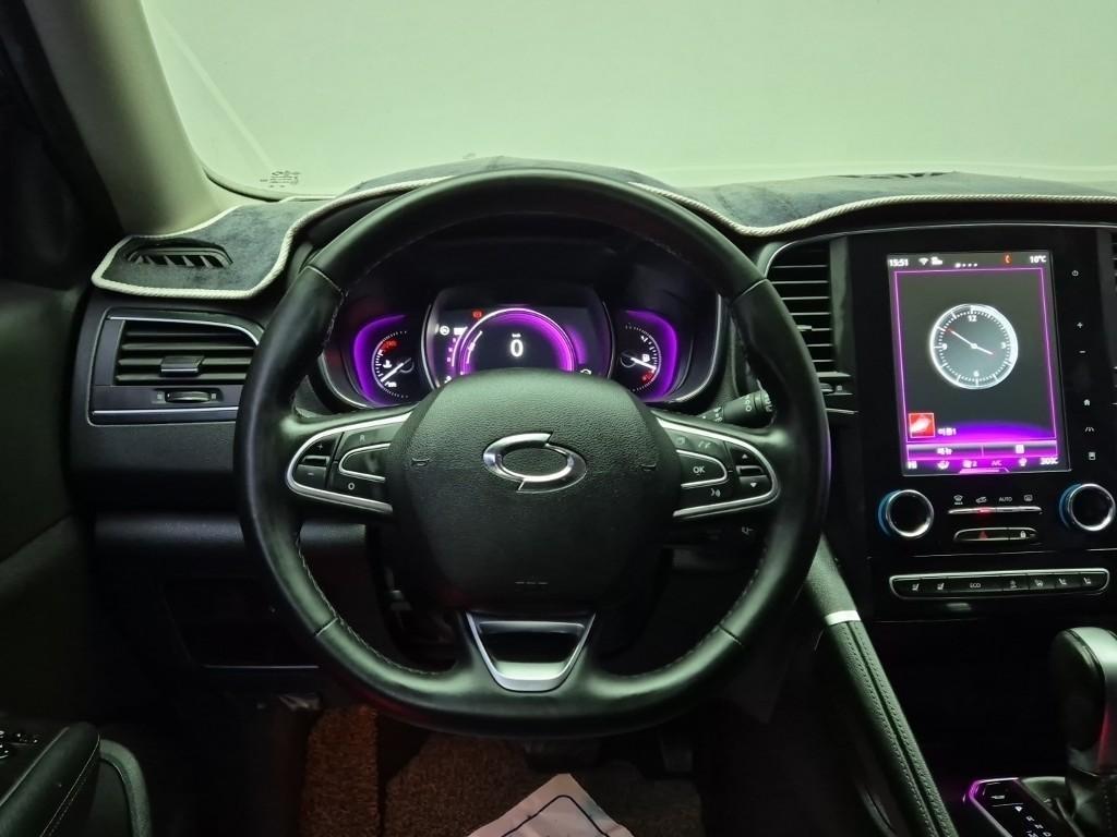 SAMSUNG QM6 - Vista 9