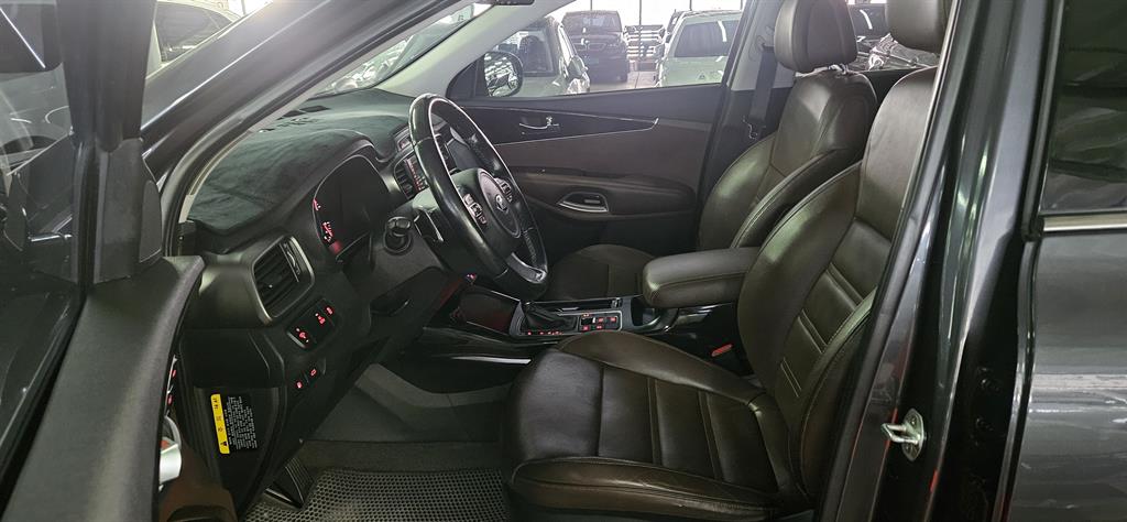KIA Sorento - Vista 10