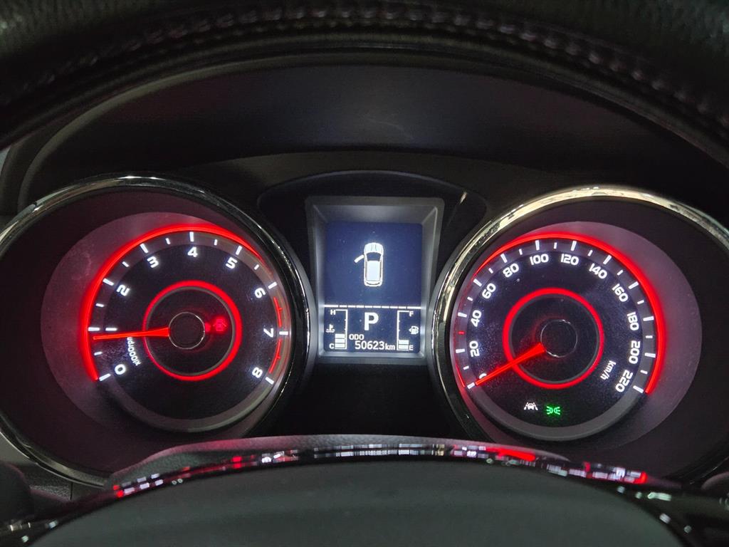 Ssangyong Tivoli - Vista 10