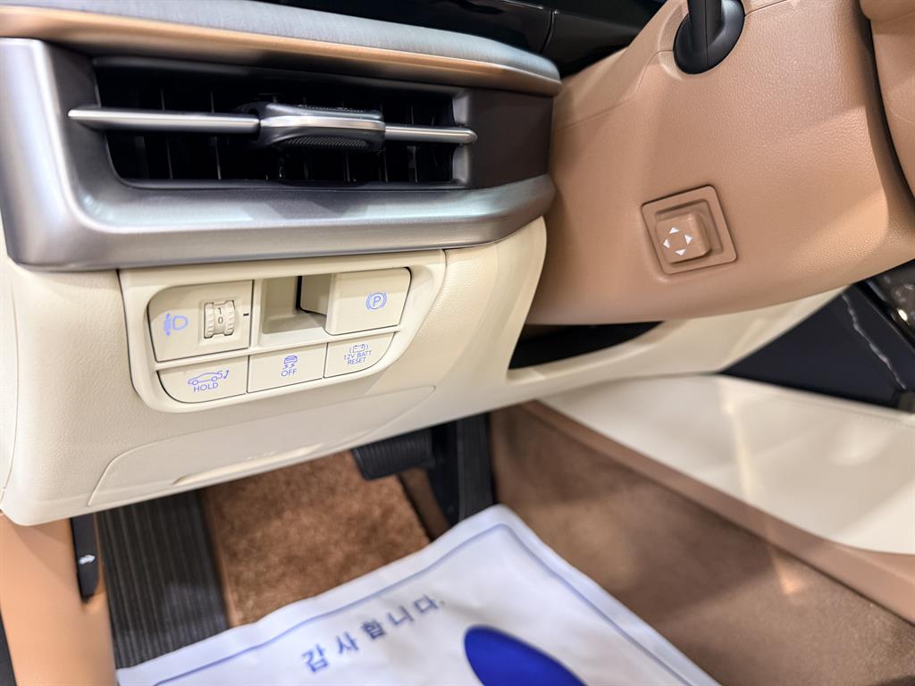 HYUNDAI Grandeur - Vista 12