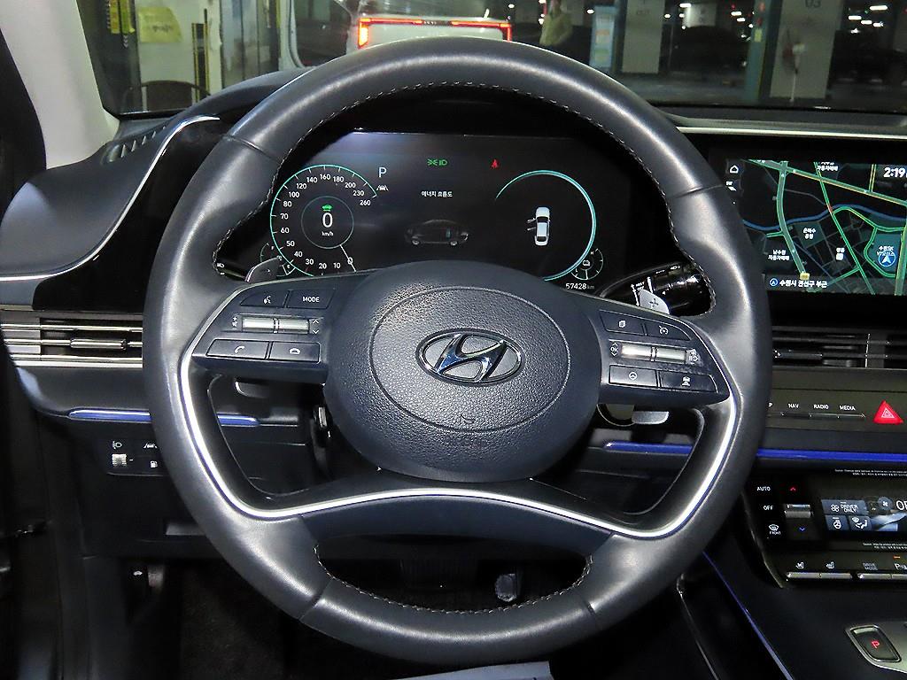 HYUNDAI Grandeur - Vista 8