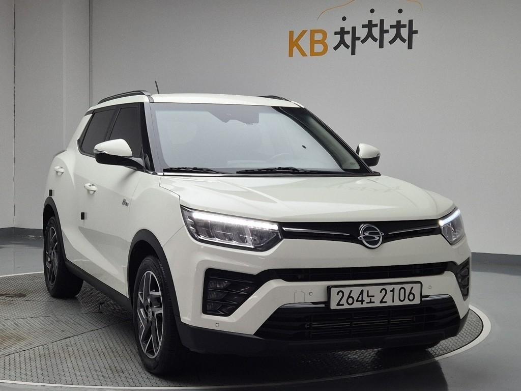 Ssangyong Tivoli - Vista 4