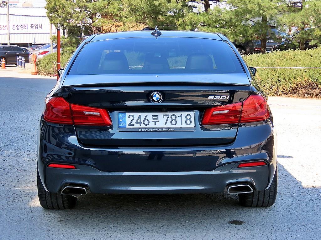 BMW 5 Series - Vista 4