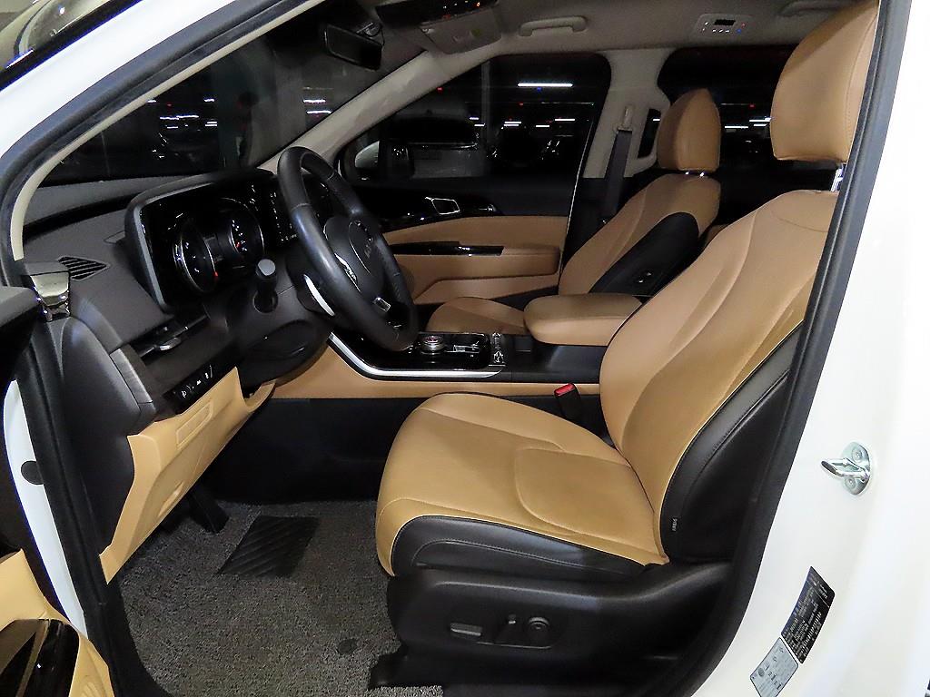 KIA Carnival - Vista 6