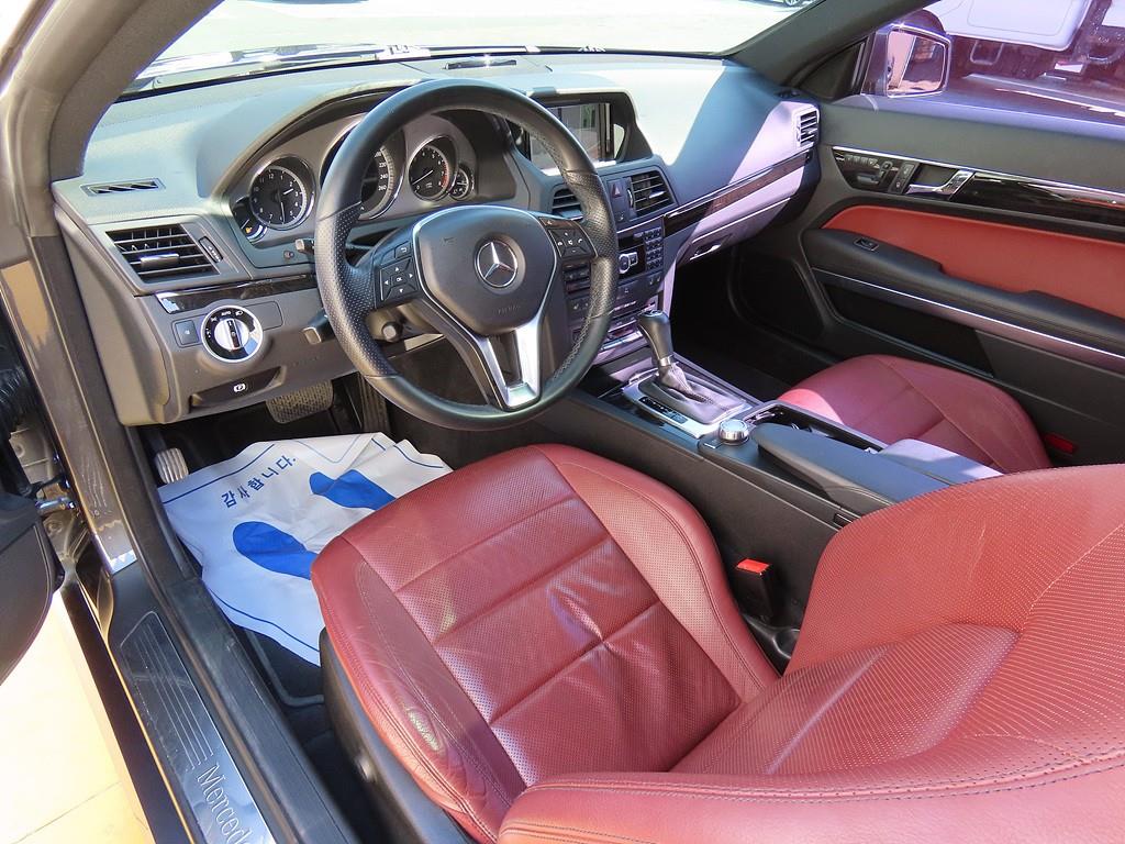 Mercedes Benz E class - Vista 5