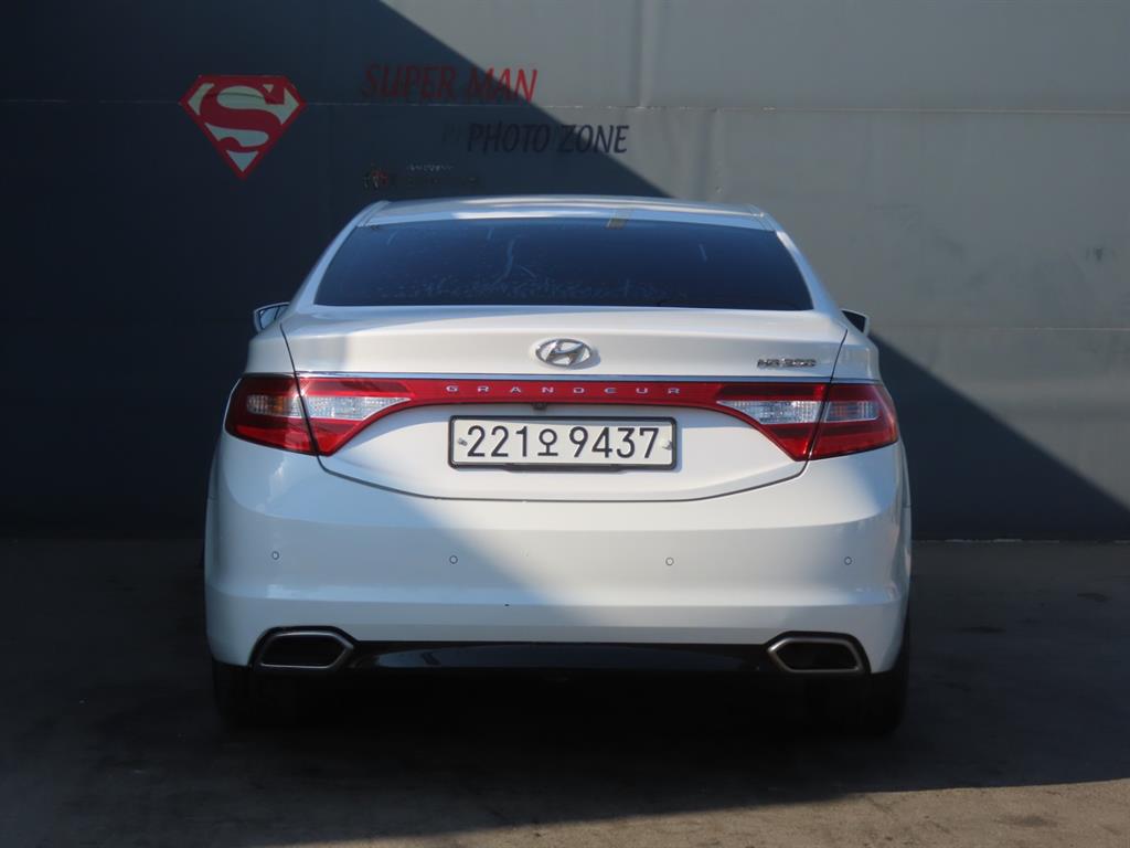 HYUNDAI Grandeur - Vista 7