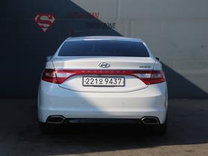 HYUNDAI Grandeur - Vista 8