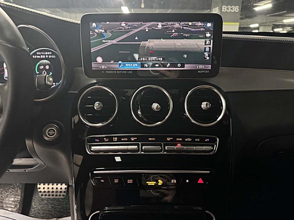 Mercedes Benz GLC Class - Vista 10