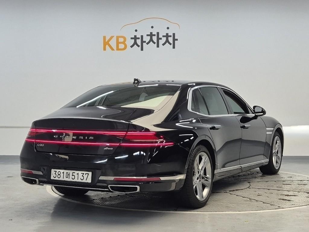 Genesis G90 - Vista 4