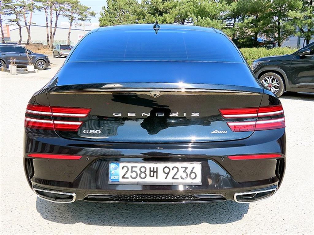 Genesis G80 - Vista 4