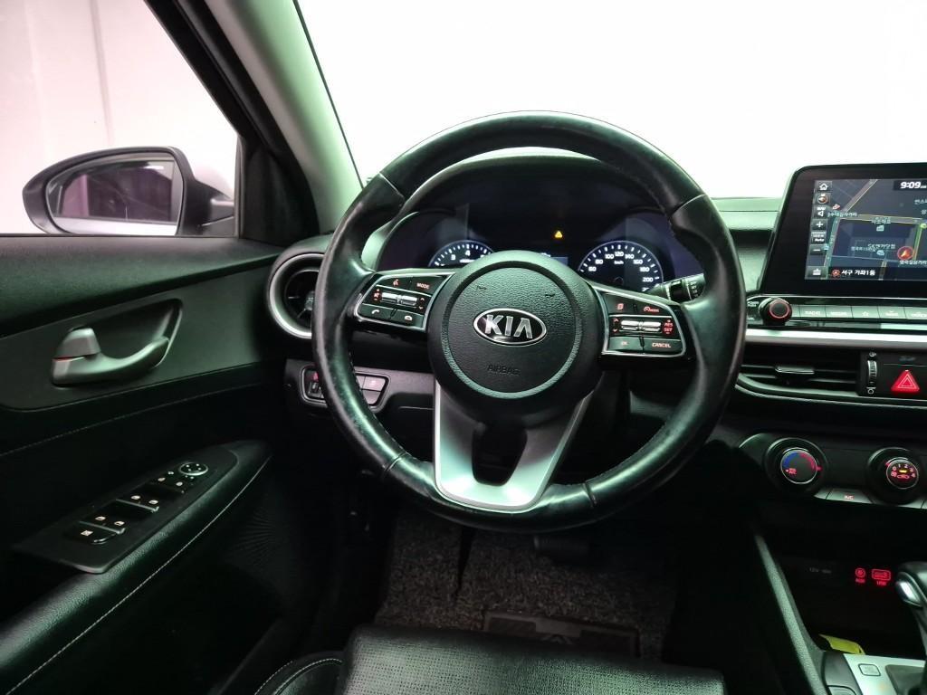 KIA K3 - Vista 9
