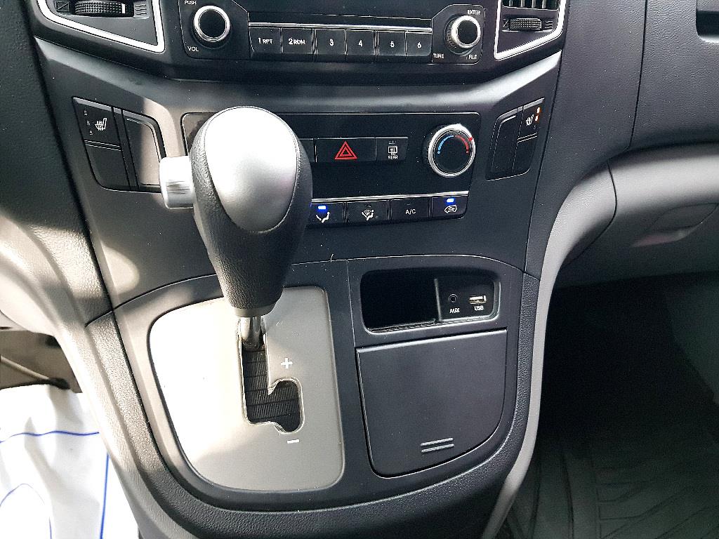 HYUNDAI Starex 2018 Plateado - Importación desde Corea - HF Imports Iquique - Foto 13