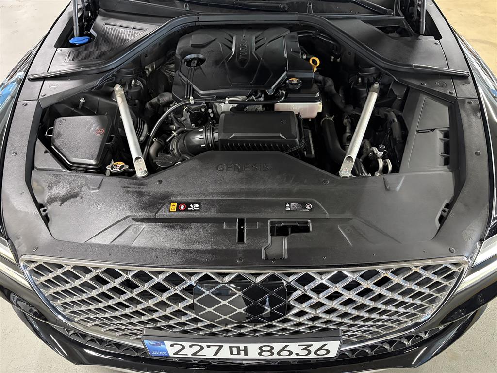 Genesis G80 - Vista 10