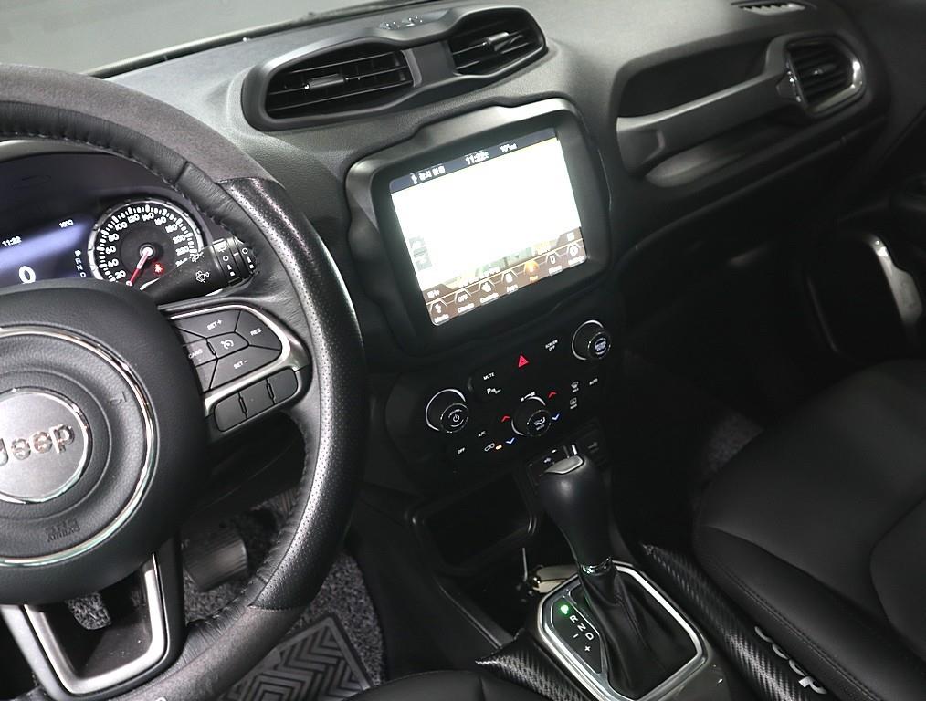 Jeep Renegade - Vista 11