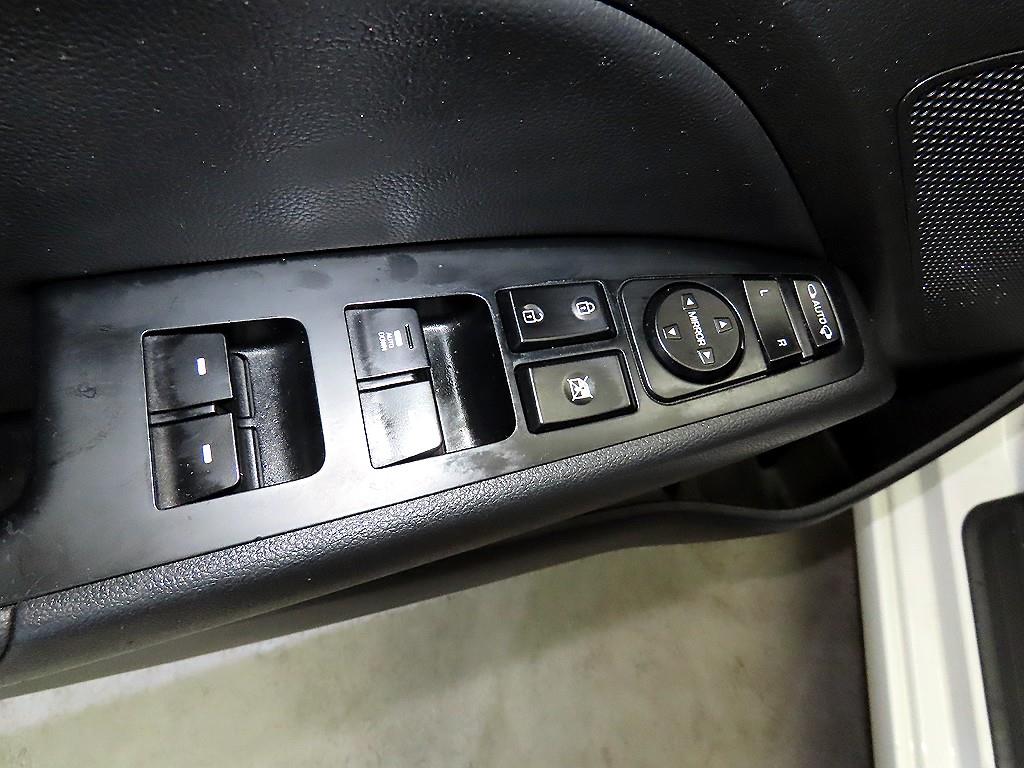 HYUNDAI Avante 2016 Blanco - Importación desde Corea - HF Imports Iquique - Foto 13