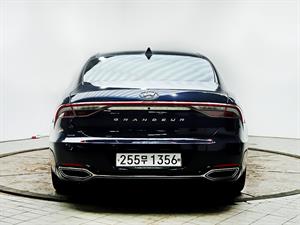 HYUNDAI Grandeur - Vista 6