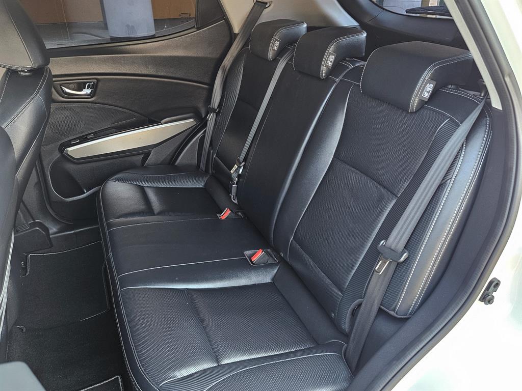 Ssangyong Tivoli - Vista 9